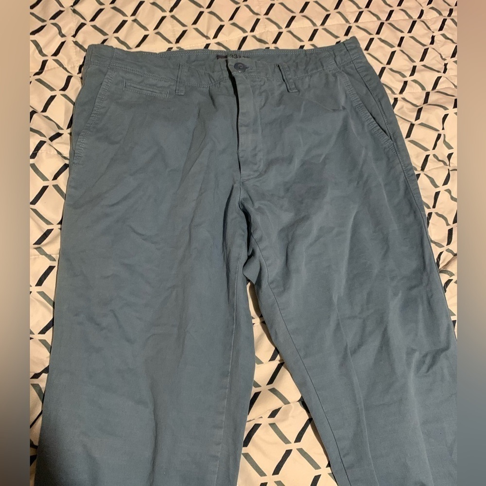EUC Gap Men’s Khaki’s 33/32 slim 100% cotton blue circa 2016 - Picture 4 of 5
